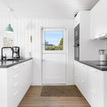 Quanna - 450m From The Sea By Interhome *
